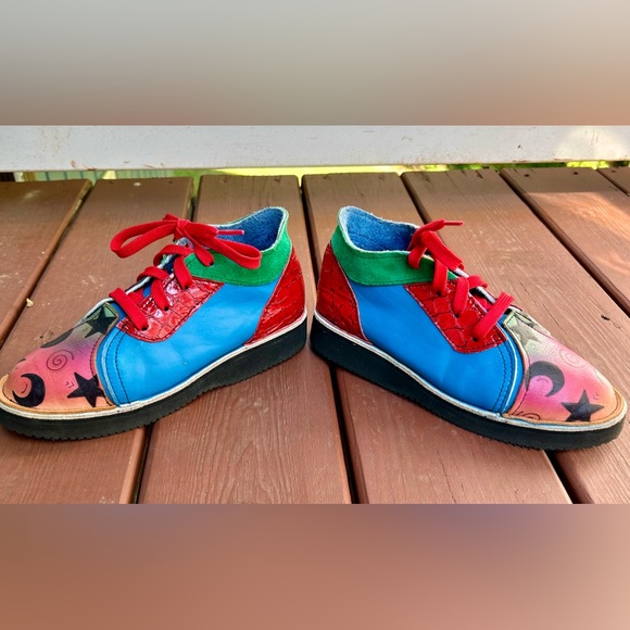 Handmade leather women’s booties. - Picture 7 of 11